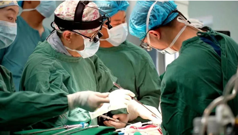 持续进步！丽江市人民医院开展丽江首例微创腔镜下复杂心脏手术