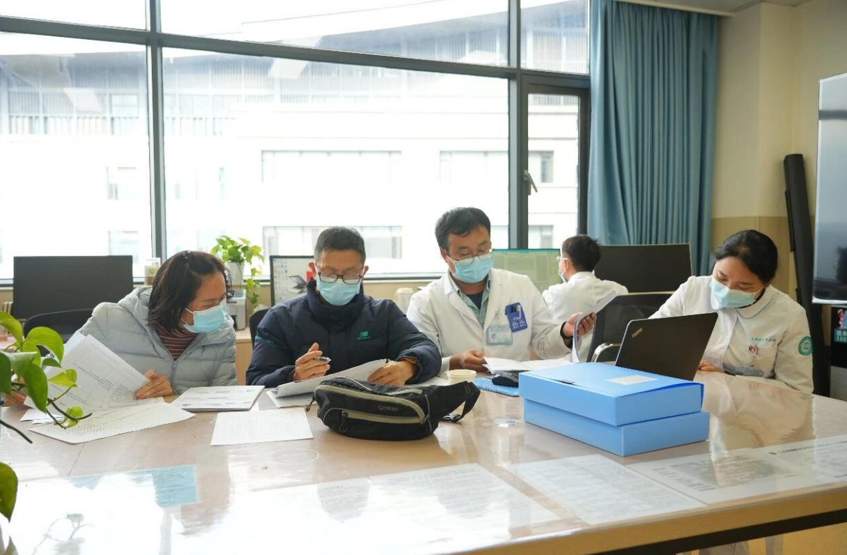 丽江市人民医院赴玉龙县、古城区人民医院开展专家工作站建设、医联体协同及质控督导工作